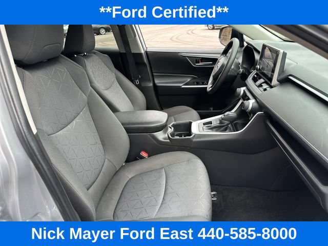 Used 2025 Toyota RAV4 XLE AWD/4WD image 12
