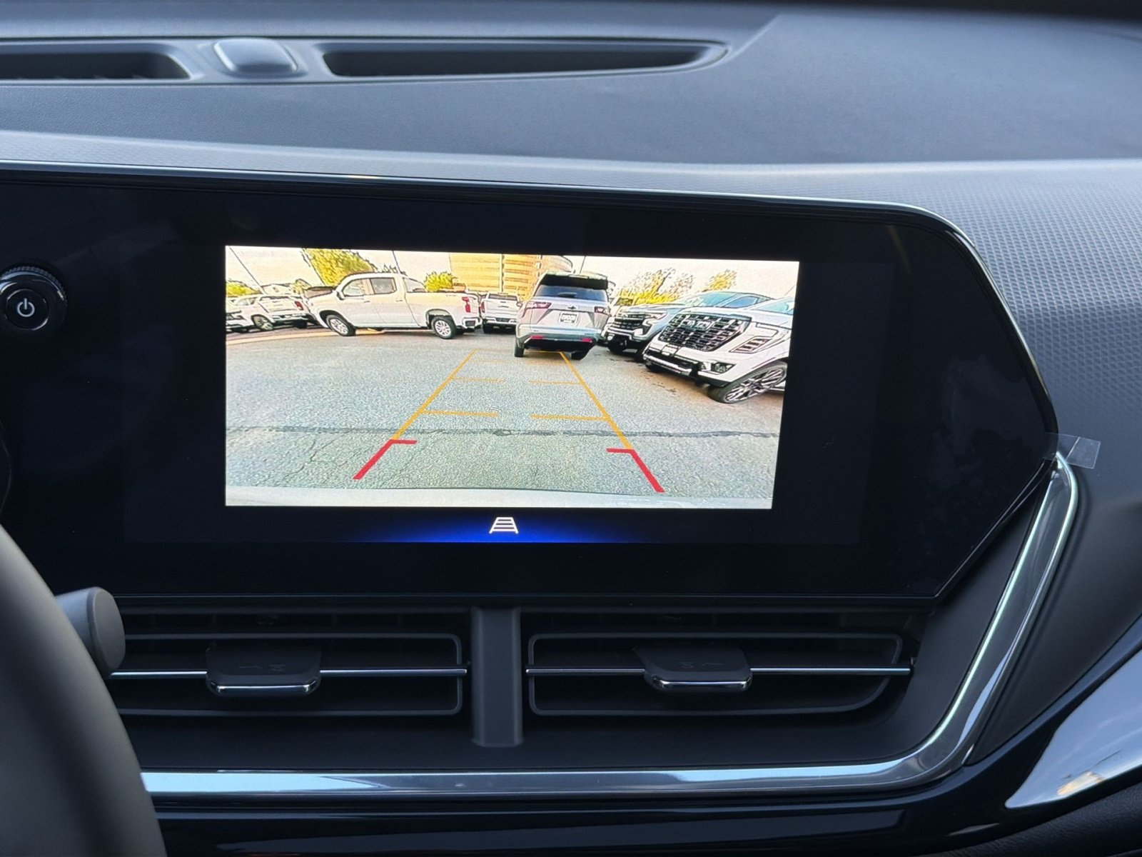 New 2026 Chevrolet Trax ACTIV w/ Sunroof Package FWD image 19