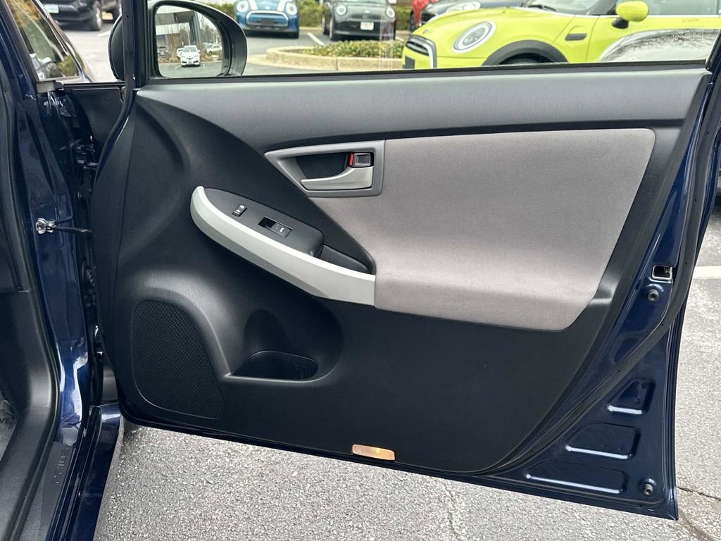 Used 2013 Toyota Prius Three image 29