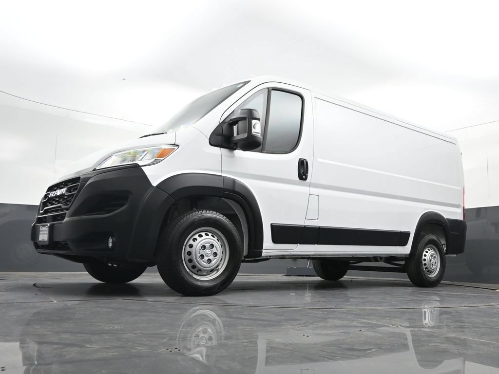 Used 2025 RAM ProMaster 2500 w/ Convenience Group FWD image 34