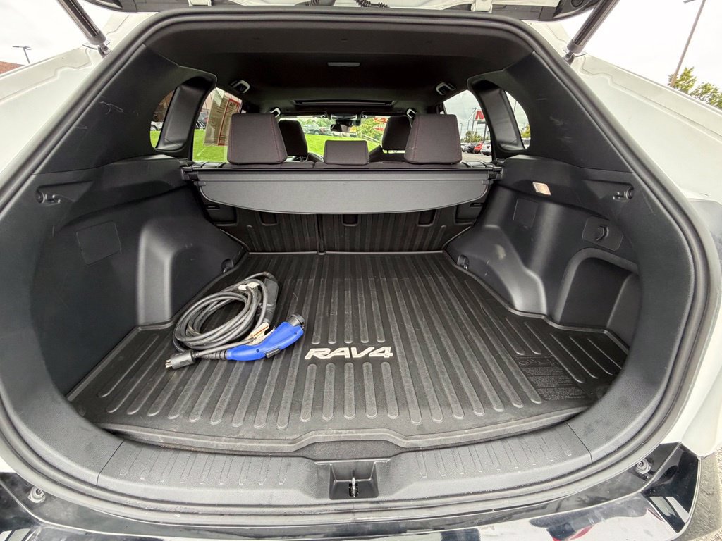 Used 2023 Toyota RAV4 SE w/ Weather & Moonroof Package AWD/4WD image 46