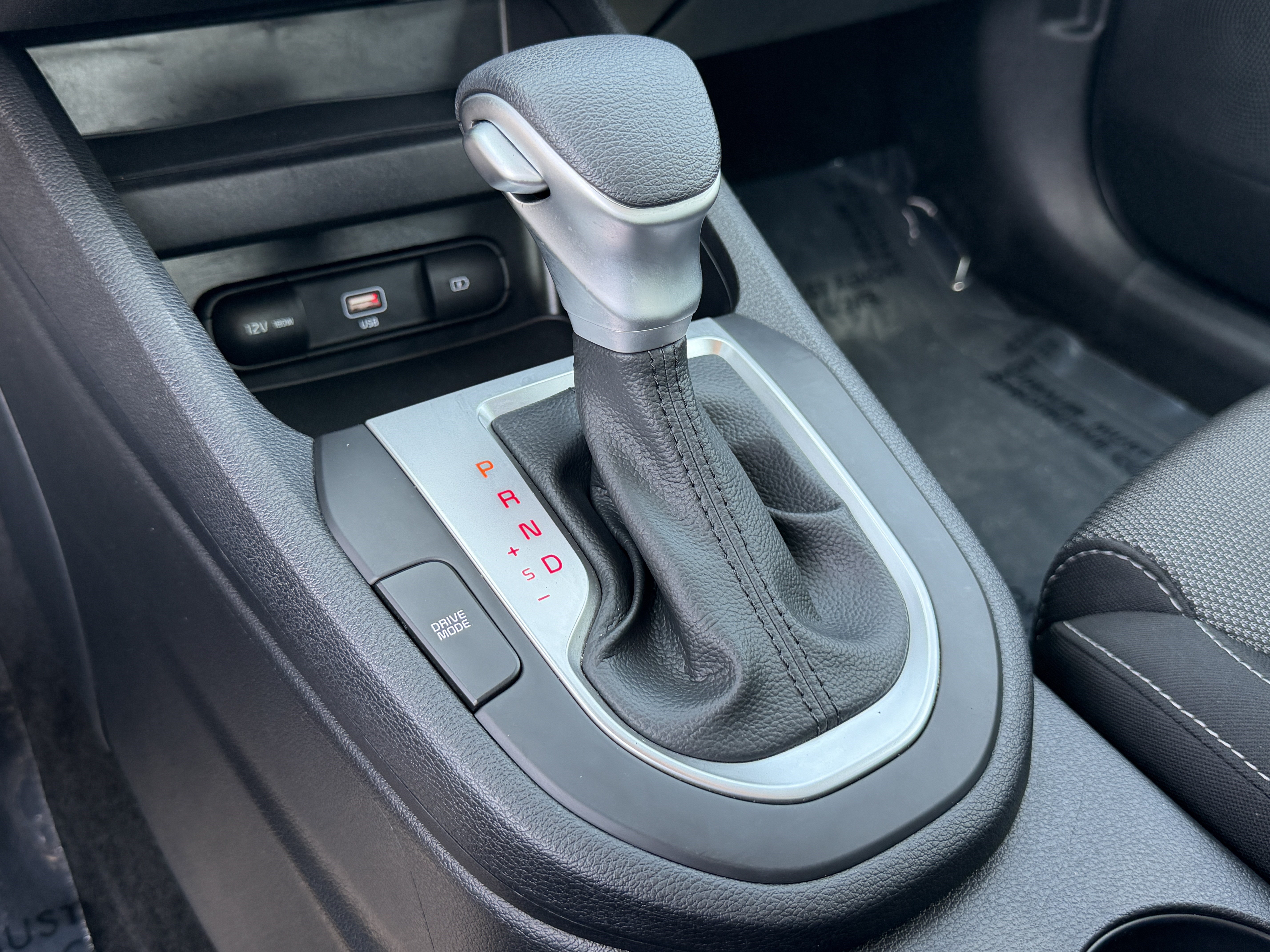 Certified 2024 Kia Forte LXS w/ LXS Technology Package FWD image 21