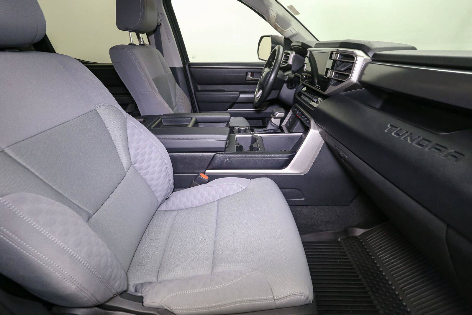Used 2024 Toyota Tundra SR5 AWD/4WD image 16