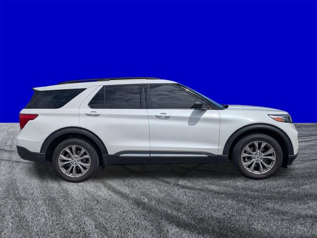 Certified 2022 Ford Explorer XLT w/ Equipment Group 202A RWD image 3