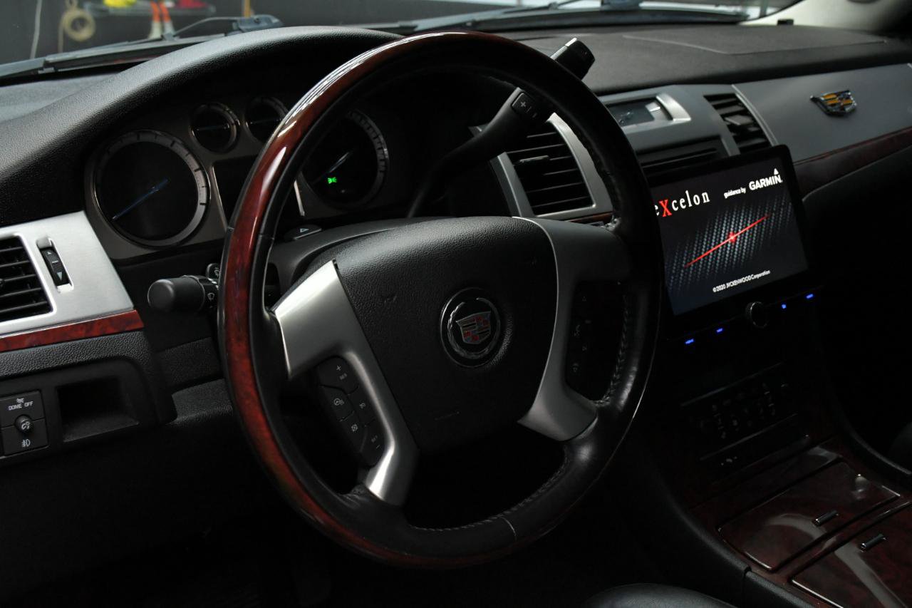Used 2013 Cadillac Escalade EXT Luxury AWD/4WD image 21