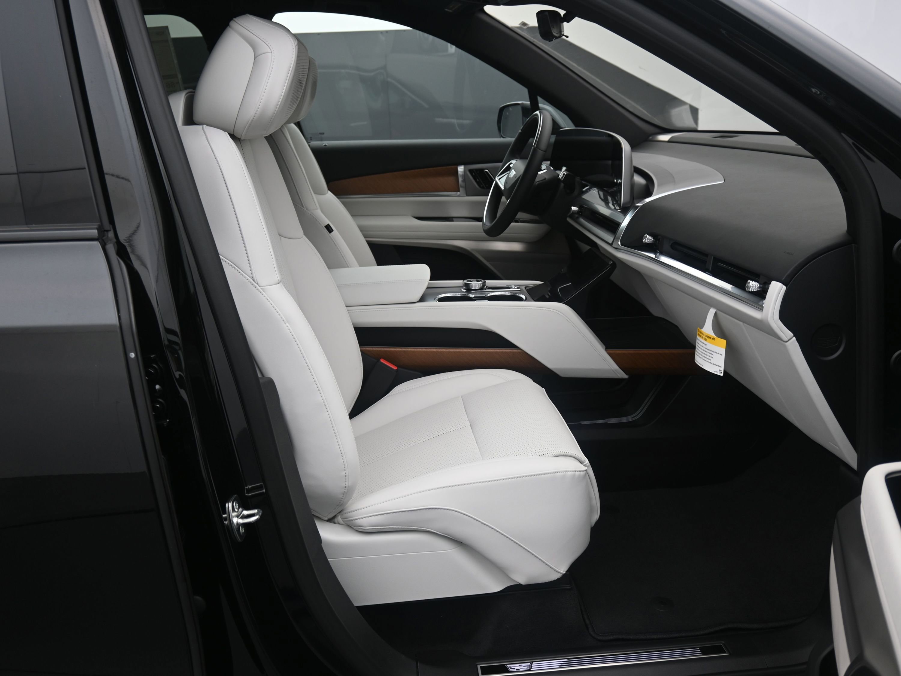 New 2026 Cadillac Vistiq Luxury image 13