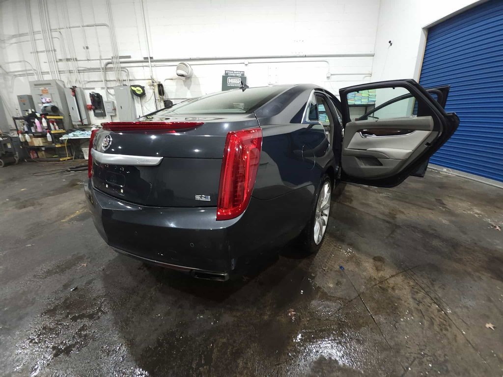 Used 2013 Cadillac XTS Platinum image 24