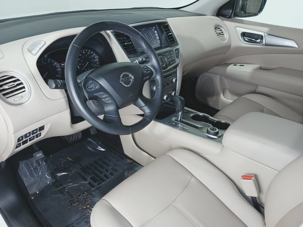 Used 2019 Nissan Pathfinder SL AWD/4WD image 17