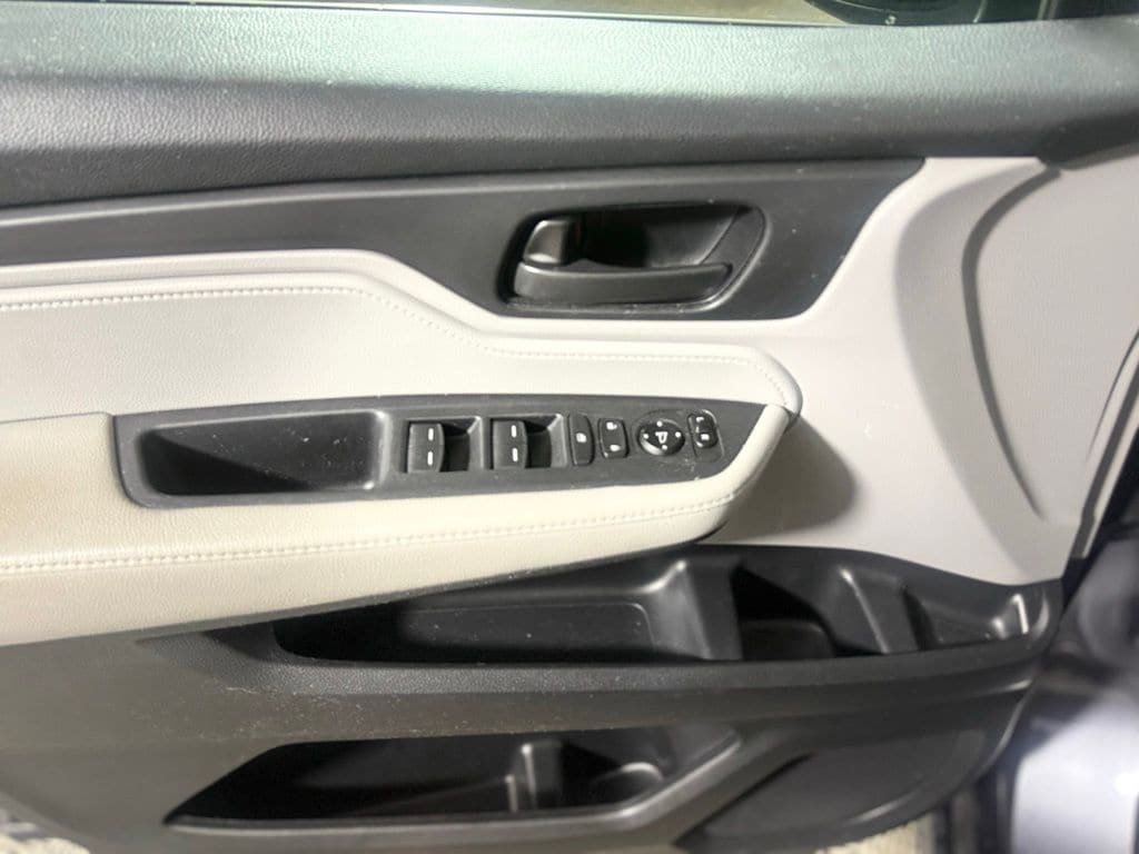 Used 2019 Honda Odyssey EX image 22