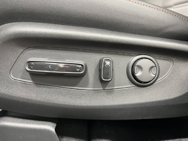 Used 2026 Honda CR-V Sport Touring image 14