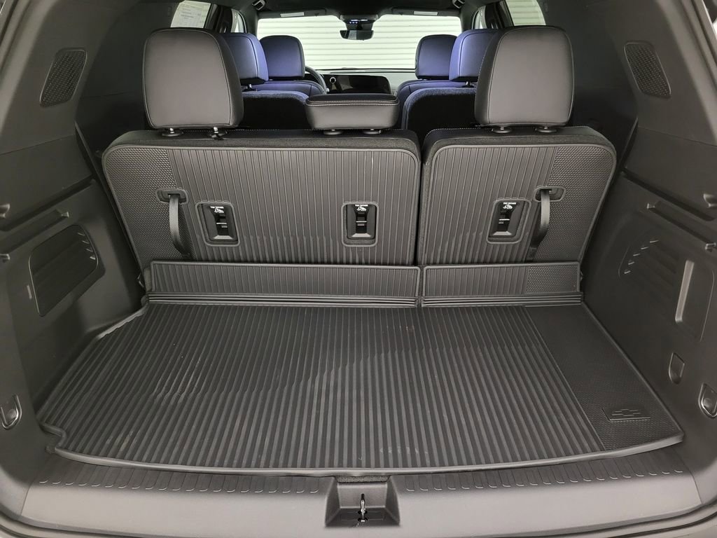 New 2026 Chevrolet Traverse LT w/ Driver Confidence Package FWD image 25