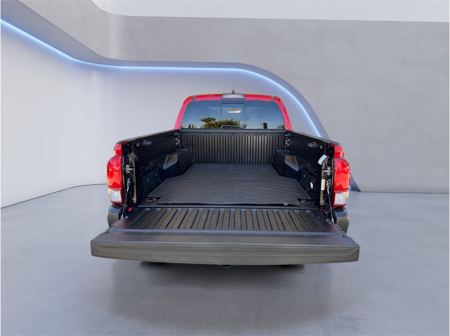 Used 2017 Toyota Tacoma TRD Off-Road w/ Tow Package AWD/4WD image 25