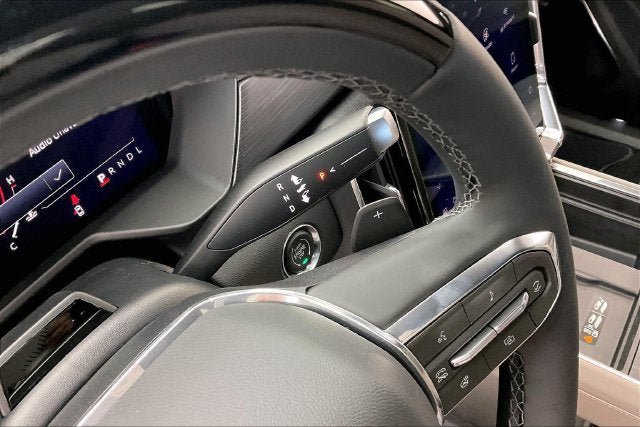 New 2027 GMC Acadia Elevation w/ Super Cruise Package AWD/4WD image 9