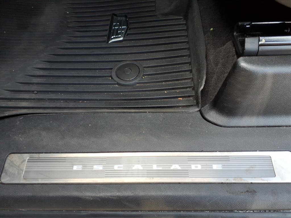 Certified 2023 Cadillac Escalade V image 26