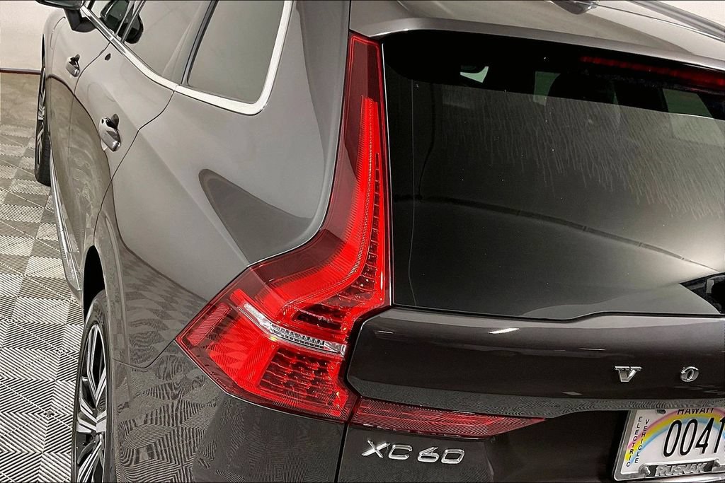Used 2023 Volvo XC60 T8 Plus AWD/4WD image 28
