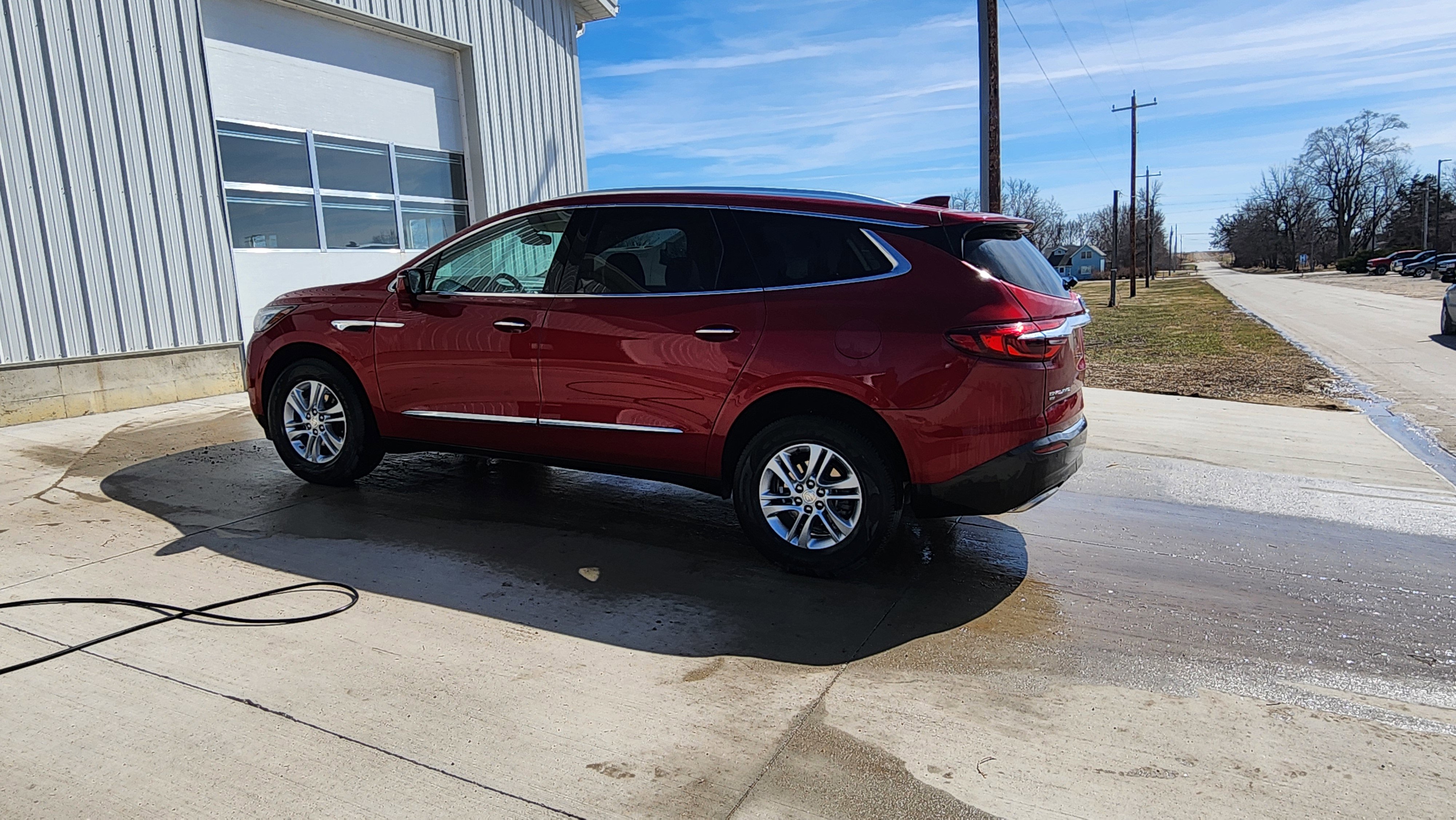 Used 2021 Buick Enclave Essence w/ Sound and Sites Package image 8