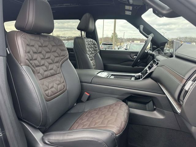 New 2026 Nissan Armada Platinum image 10