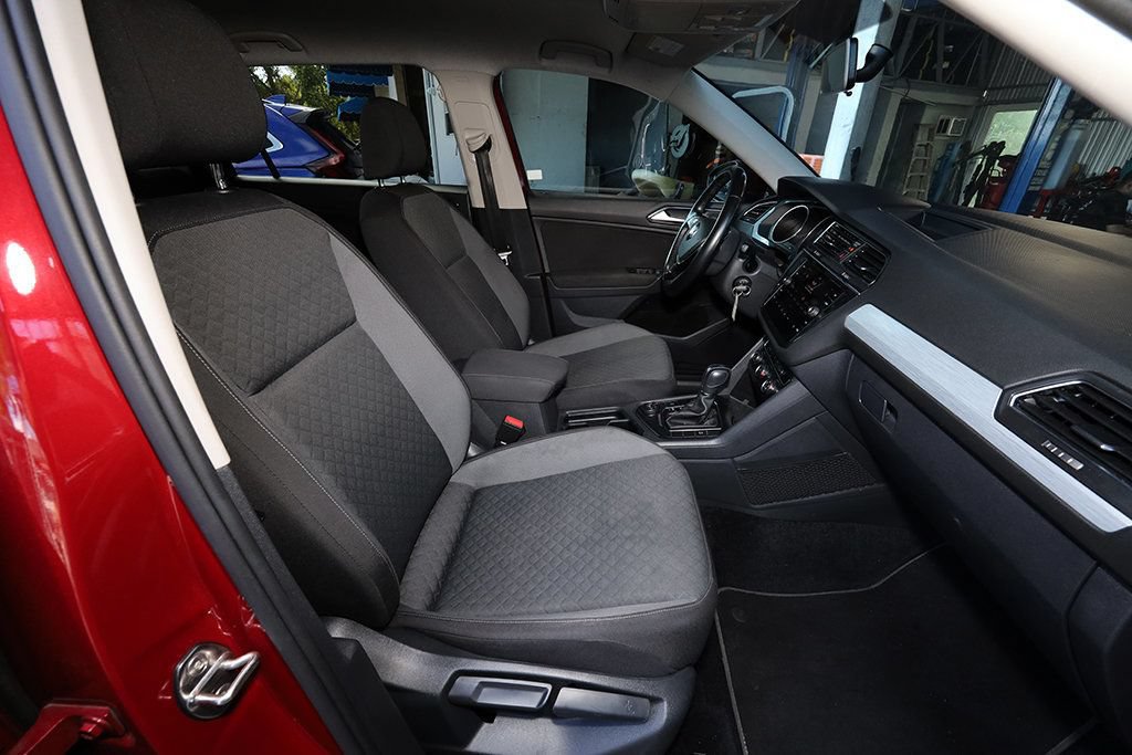 Used 2018 Volkswagen Tiguan S AWD/4WD image 13