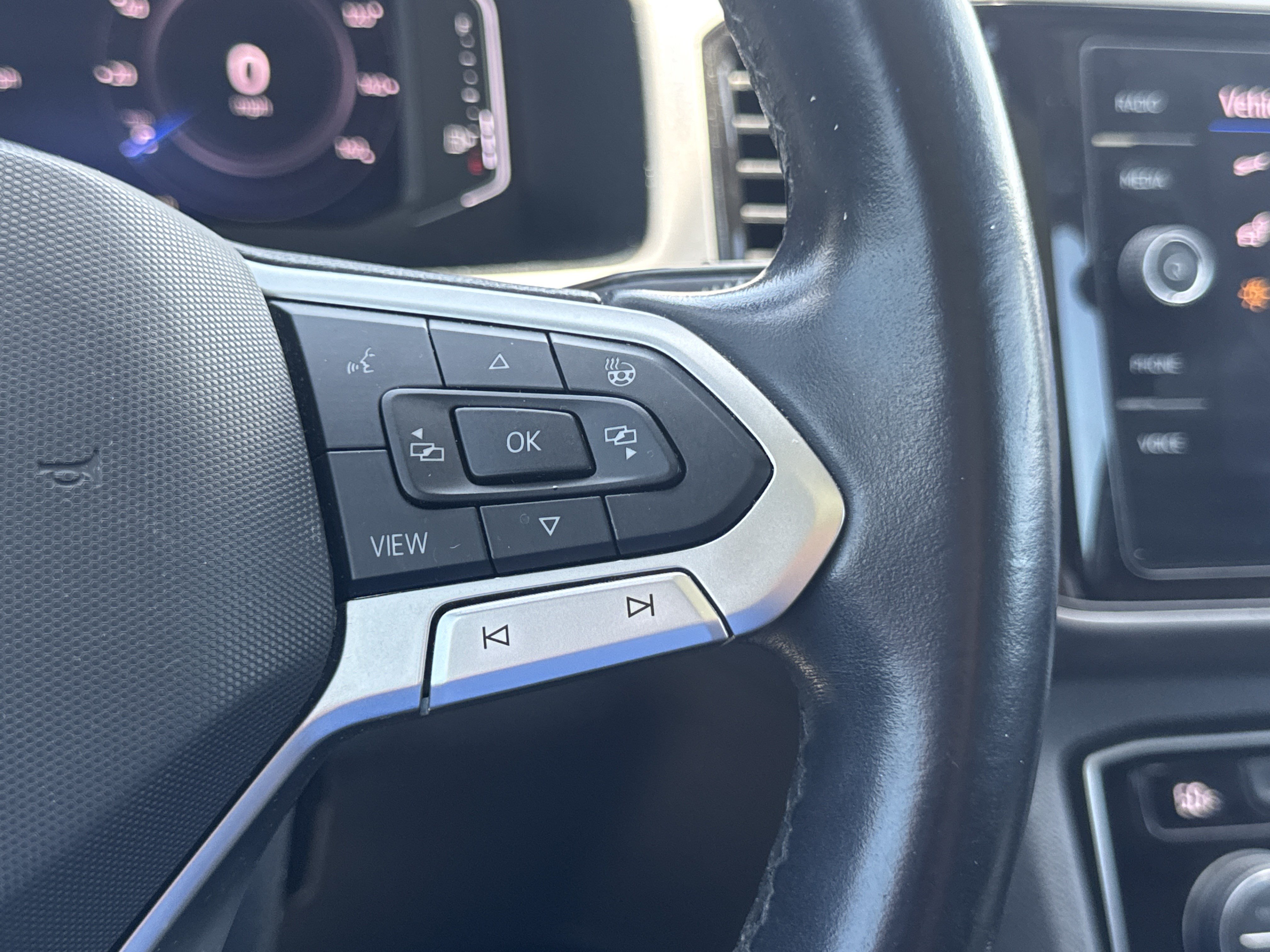 Used 2021 Volkswagen Atlas SEL FWD image 15
