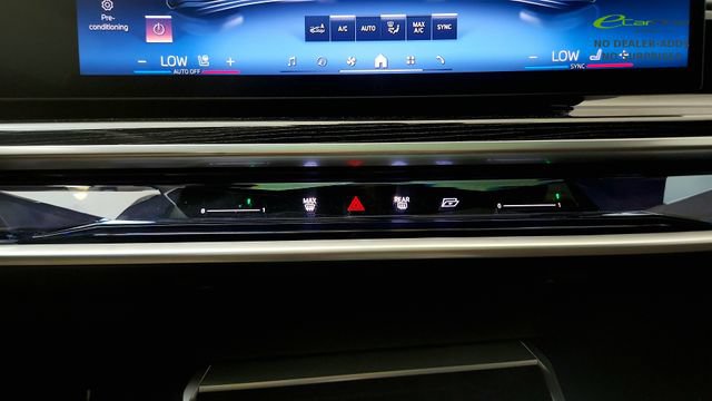 Used 2026 BMW 740i RWD image 69