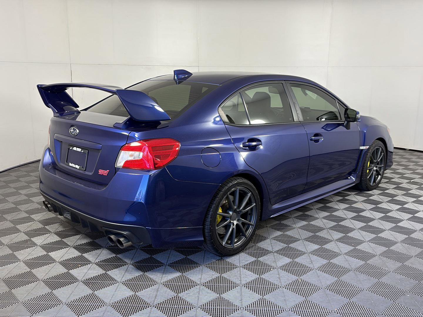 Used 2019 Subaru WRX STI AWD/4WD image 5