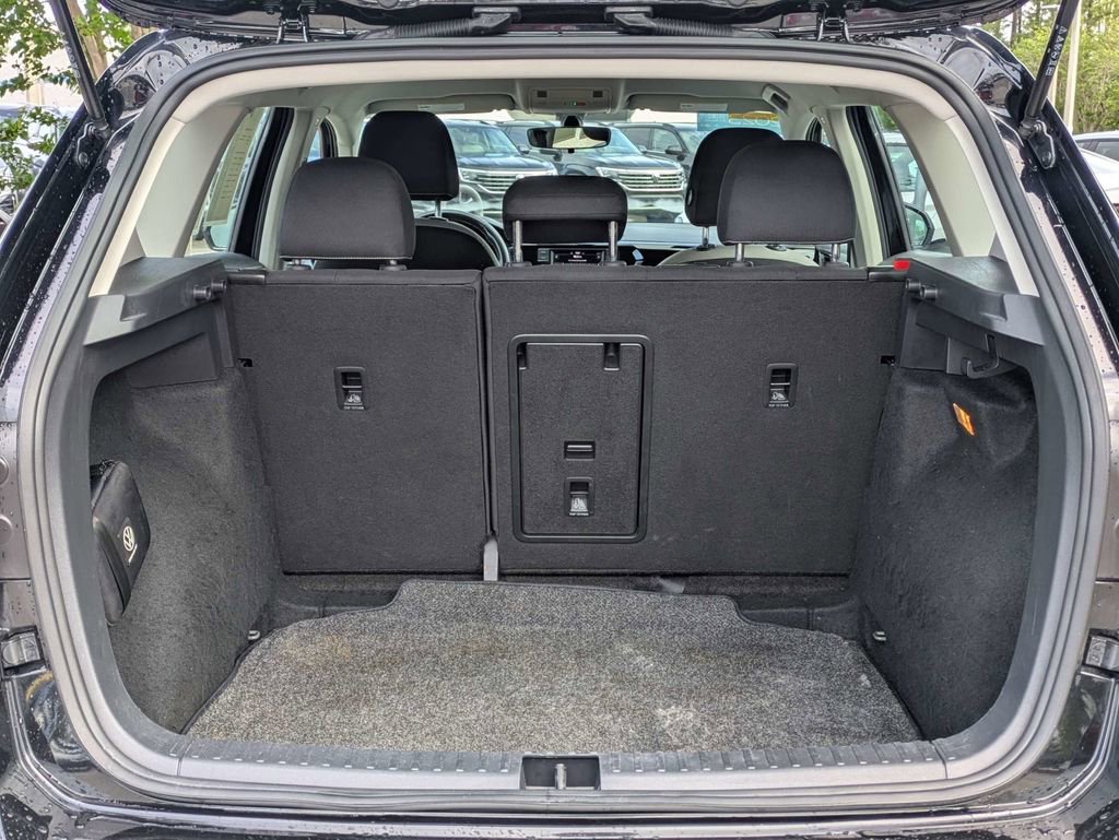 Certified 2023 Volkswagen Taos S FWD image 13