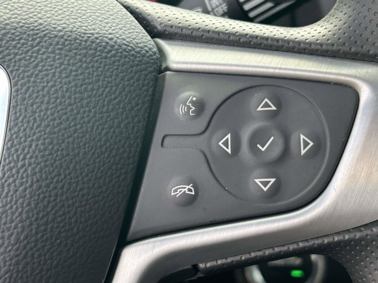 Used 2022 GMC Terrain SLE w/ Driver Convenience Package image 22