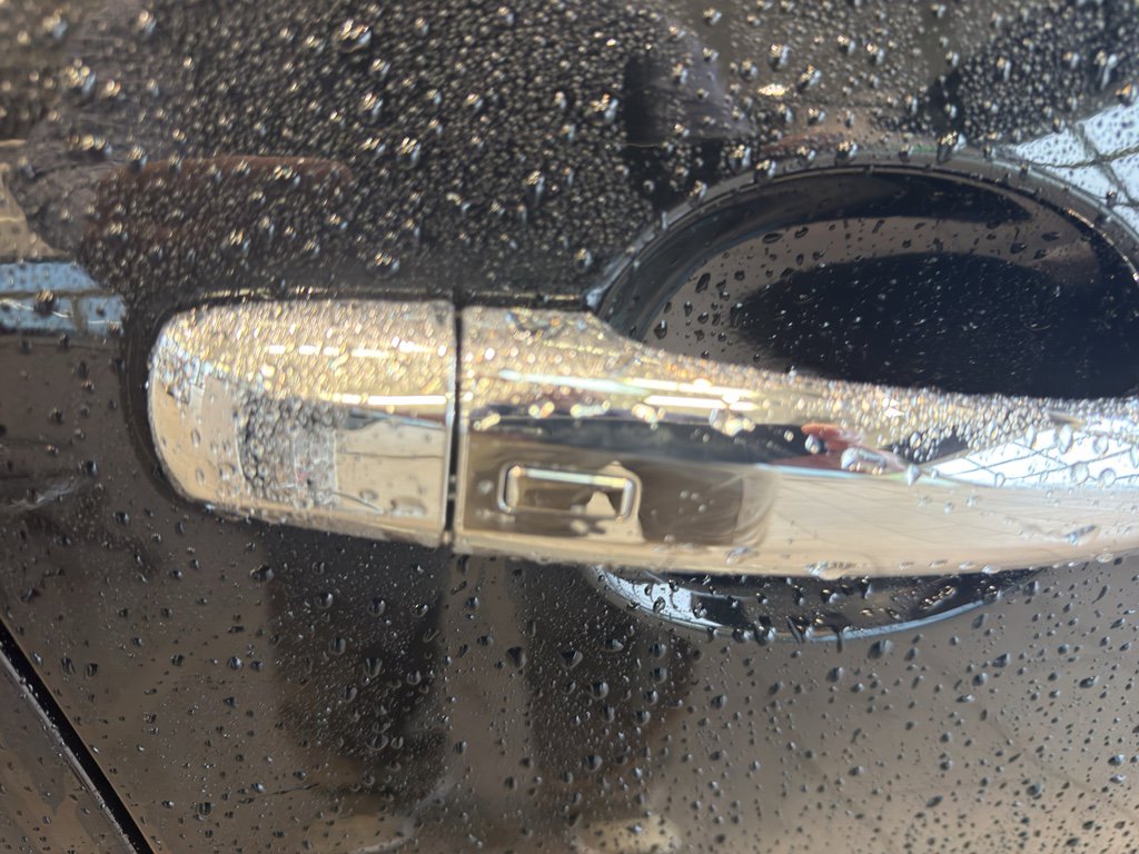 Used 2024 Nissan Altima 2.5 SV FWD image 29