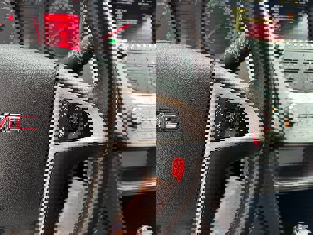 Used 2017 GMC Terrain SLT w/ Open Road Package image 17