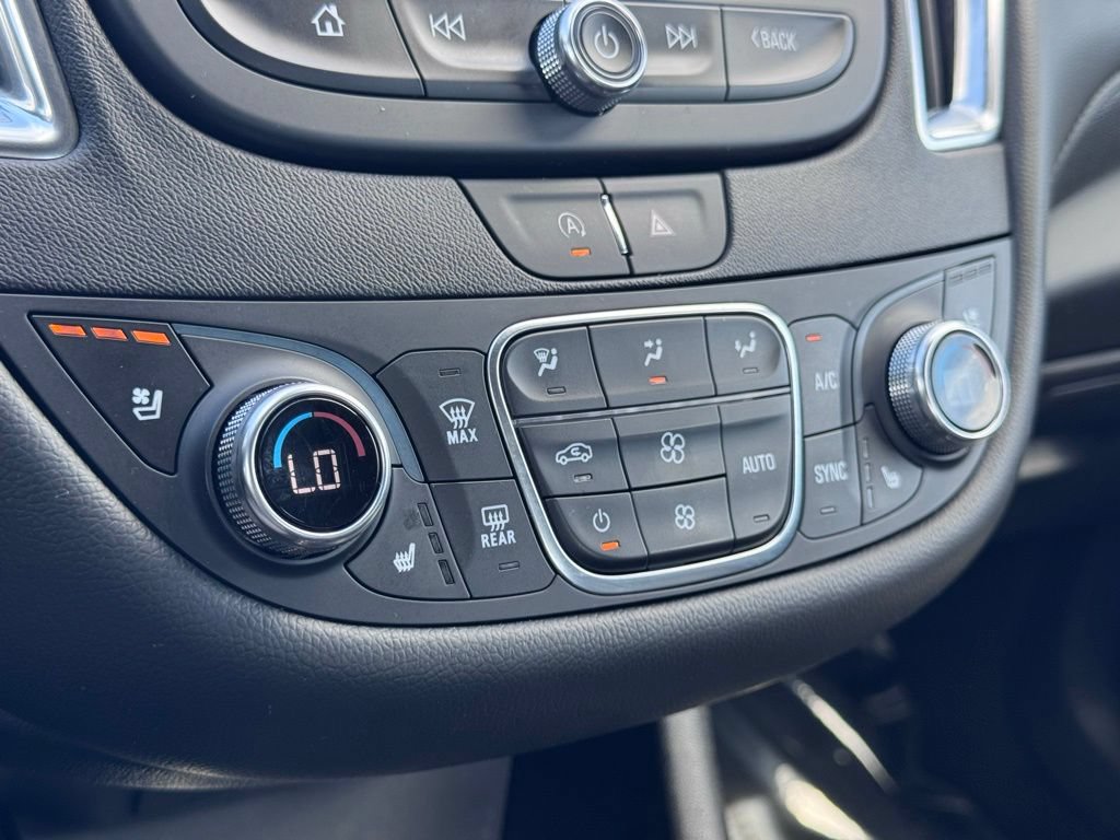 Used 2024 Chevrolet Malibu LT FWD image 30