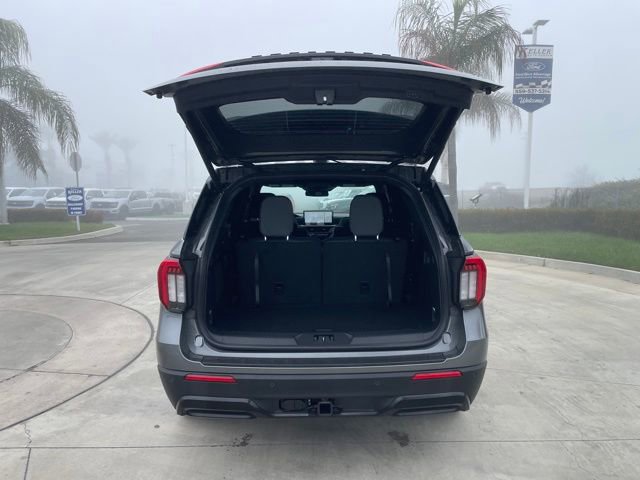 New 2026 Ford Explorer ST-Line w/ ST-Line Street Pack AWD/4WD image 26