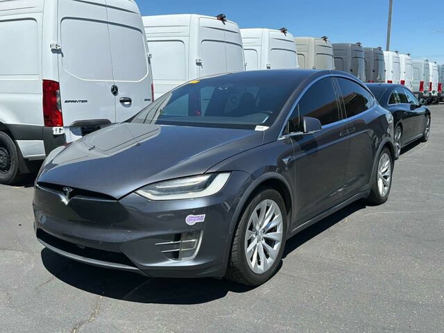 Used 2018 Tesla Model X 75D AWD/4WD image 2
