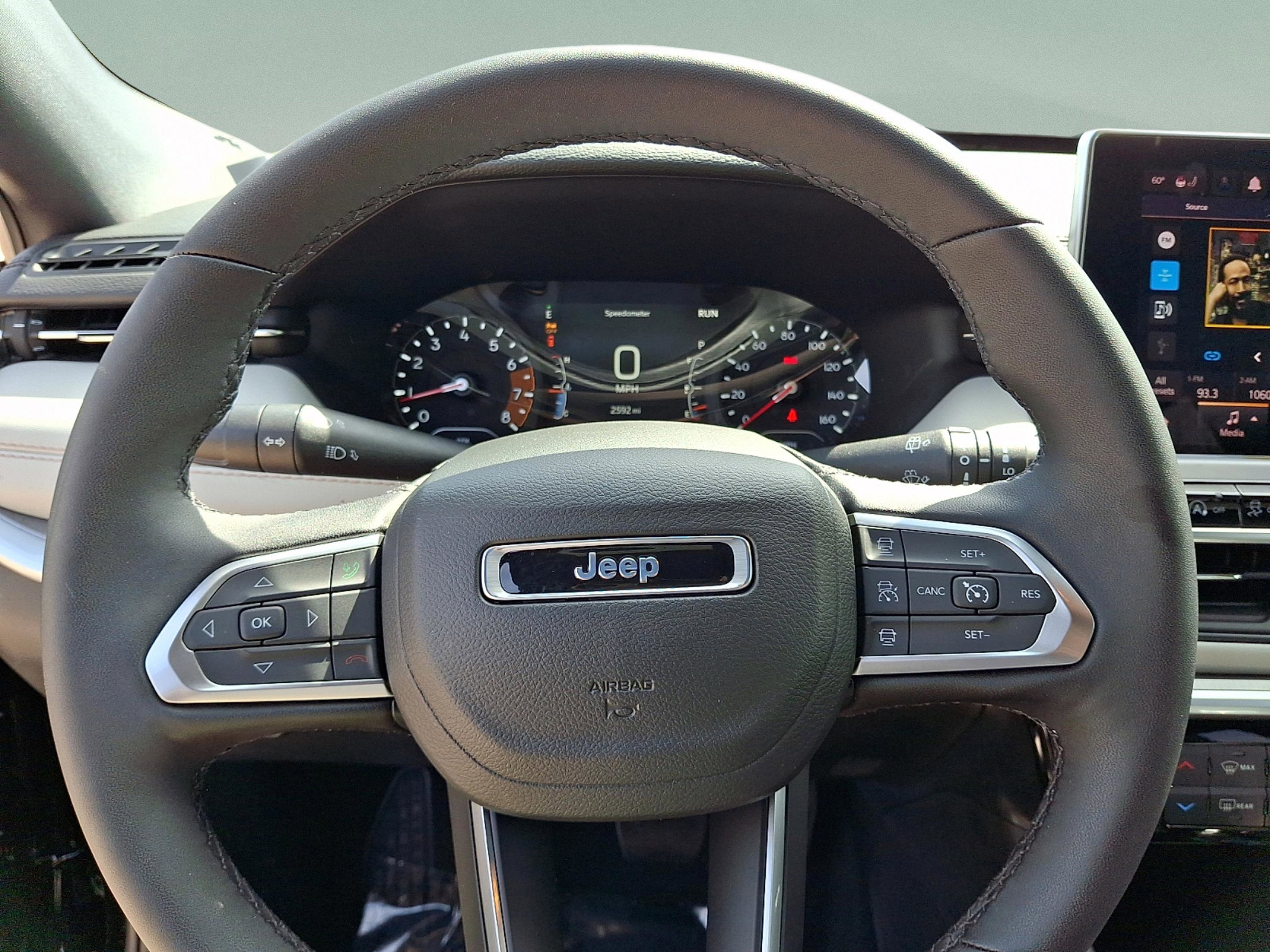 Certified 2024 Jeep Compass Limited AWD/4WD image 18