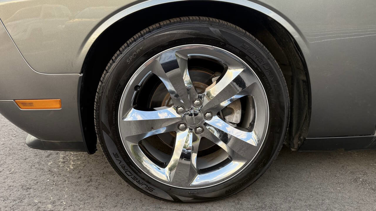 Used 2012 Dodge Challenger R/T Plus image 10