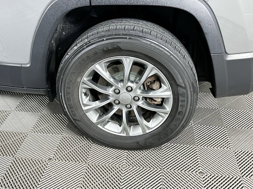 Certified 2021 Jeep Cherokee Latitude Lux image 41