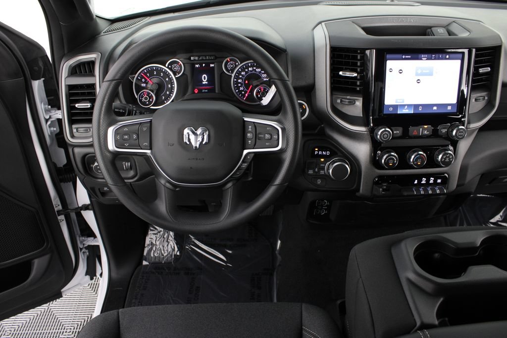 New 2026 RAM 1500 Express AWD/4WD image 10