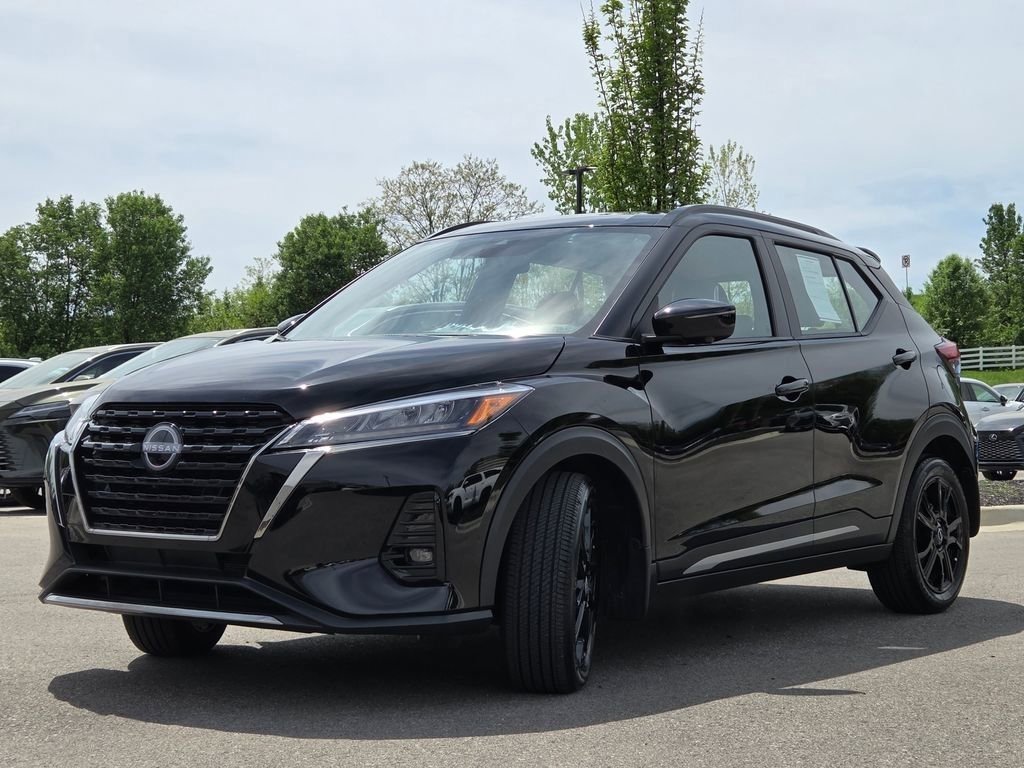 Used 2024 Nissan Kicks SR w/ SR Premium Package image 26