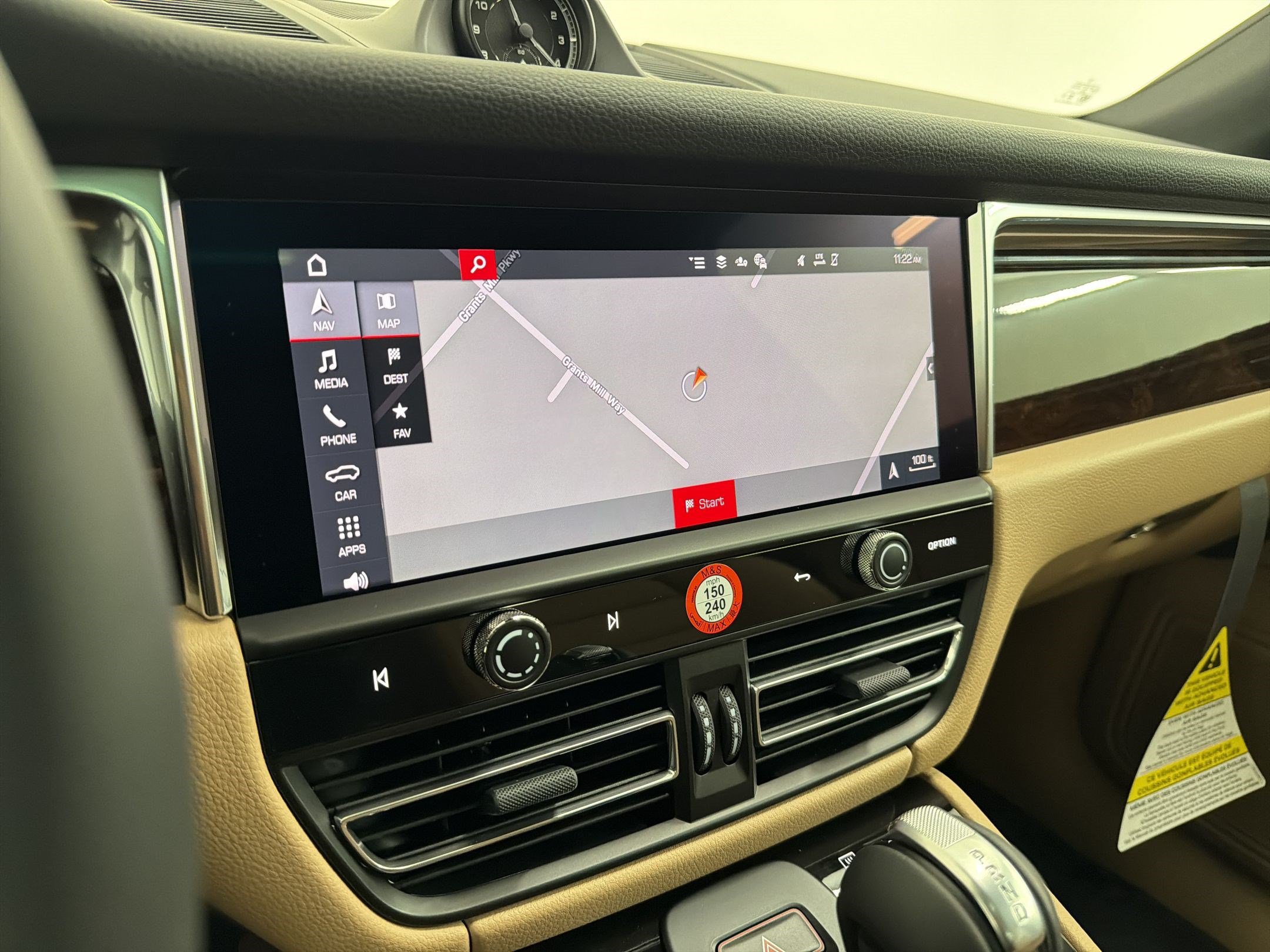 New 2026 Porsche Macan AWD/4WD image 21