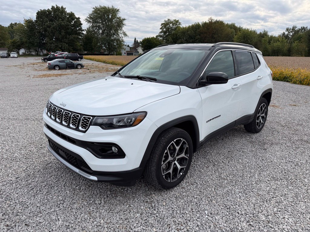 Used 2026 Jeep Compass Limited AWD/4WD image 25