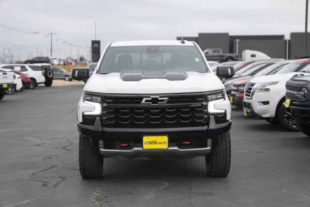 Used 2023 Chevrolet Silverado 1500 ZR2 w/ Technology Package image 3
