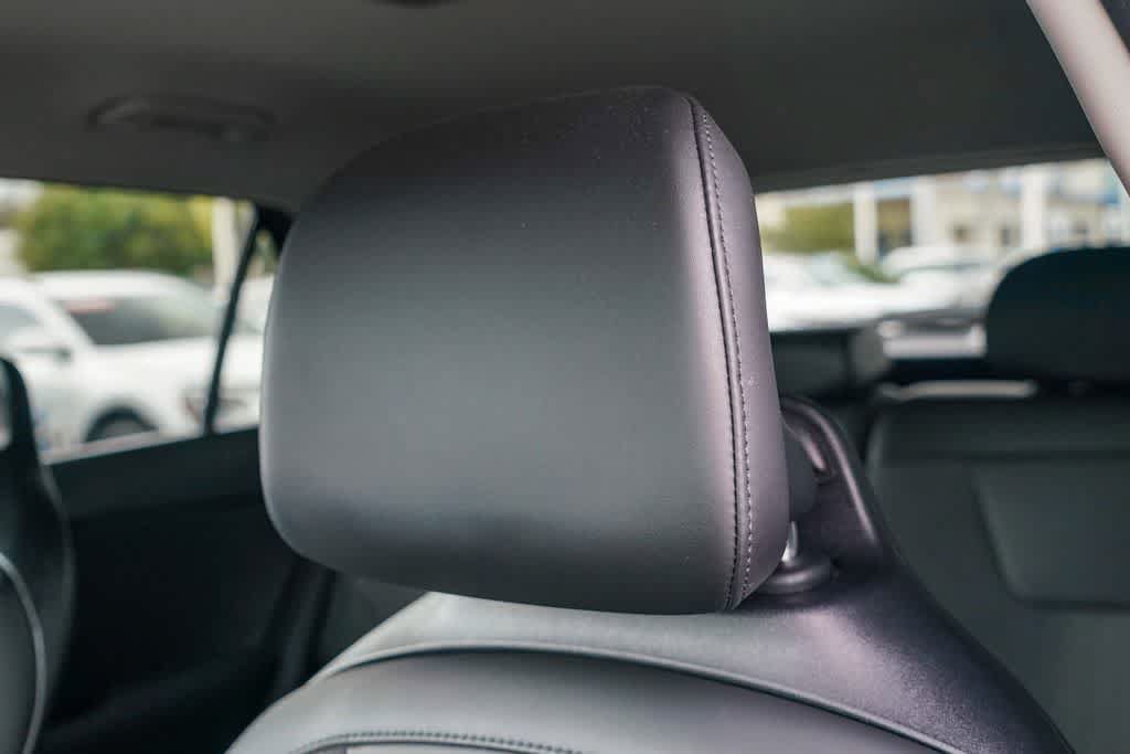 Certified 2025 Kia Niro EX FWD image 24