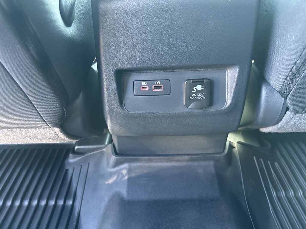 Used 2023 Nissan Frontier PRO-4X w/ Pro Convenience Package image 13