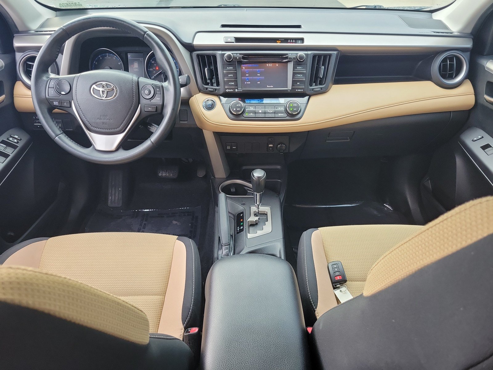 Used 2018 Toyota RAV4 XLE FWD image 29