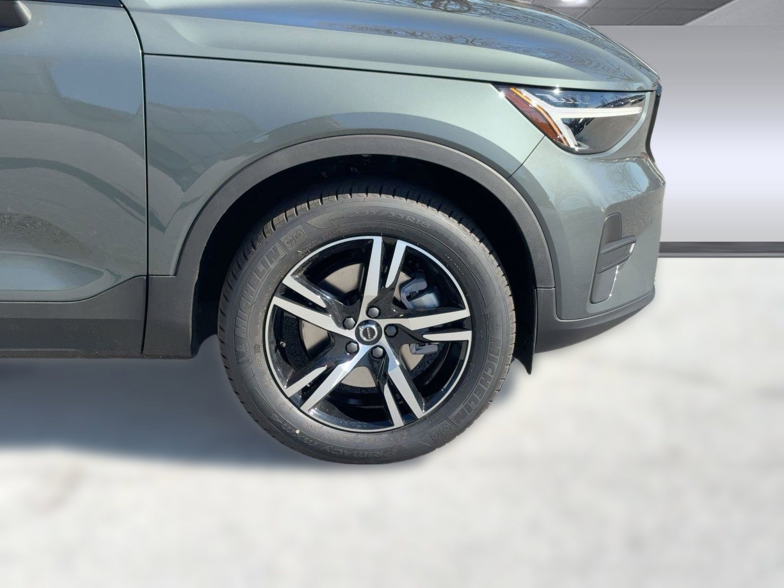 New 2026 Volvo XC40 B4 Core w/ Protection Package image 11