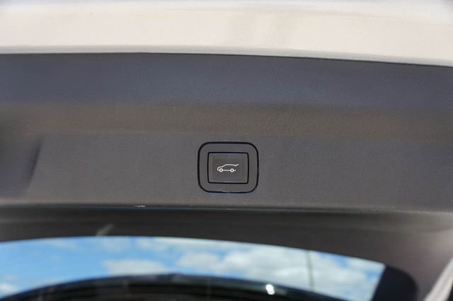 Used 2025 Cadillac Escalade IQ Sport 1 image 11