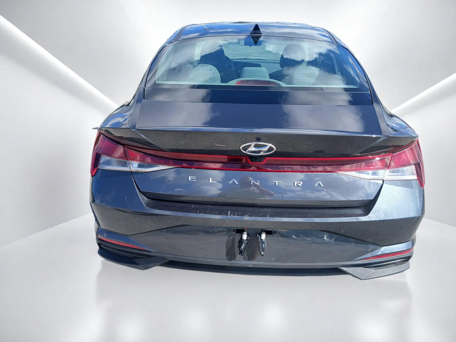 Used 2023 Hyundai Elantra SEL FWD image 8