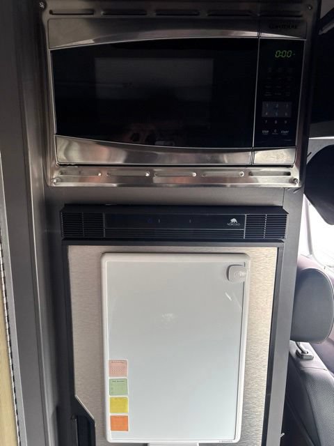 Used 2022 Mercedes-Benz Sprinter 2500 image 12