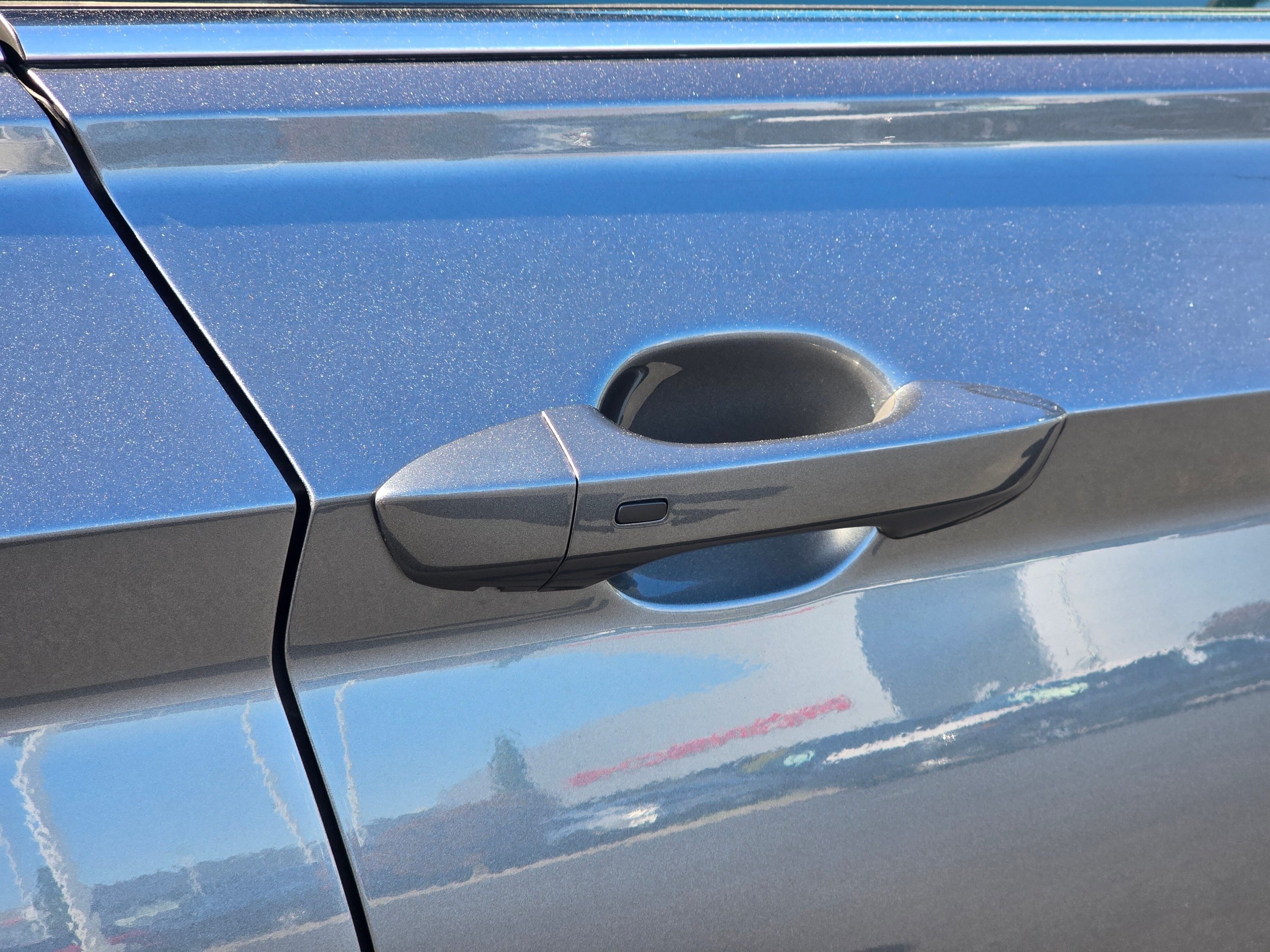 Used 2025 Volkswagen Jetta SE w/ Sunroof Package FWD image 28