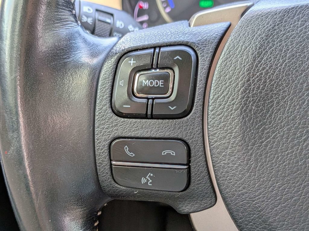 Used 2017 Lexus NX 300h AWD w/ Premium Package image 27