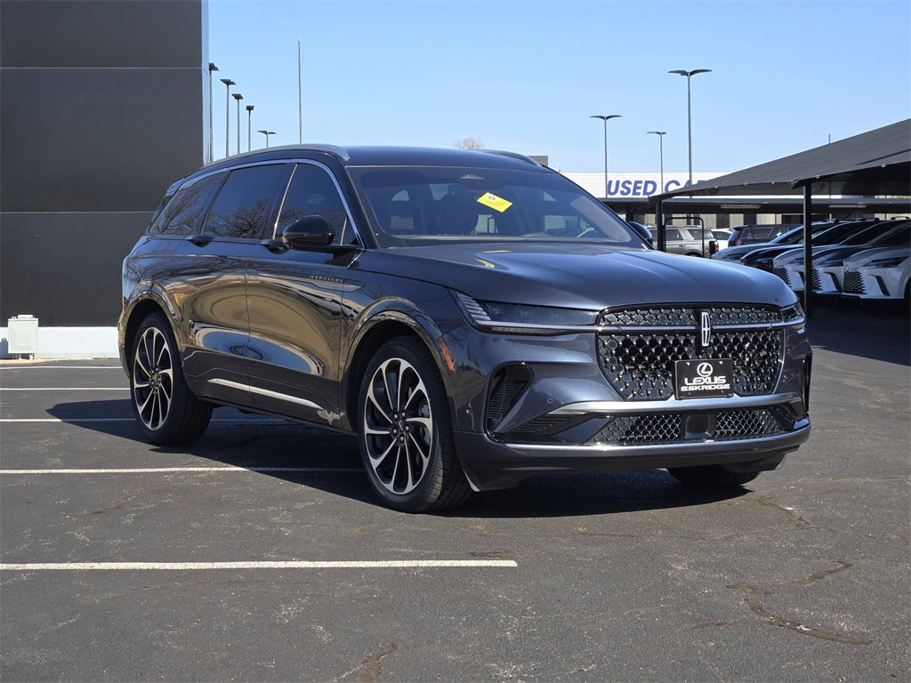 Used 2024 Lincoln Nautilus Black Label image 3
